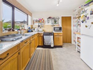Kitchen- click for photo gallery